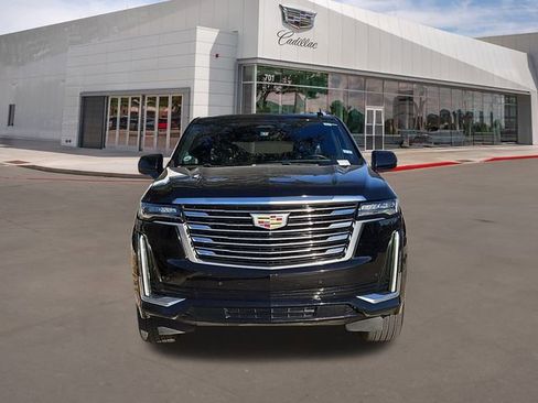 Used 2021 Cadillac Escalade ESV Premium Luxury Platinum image 2