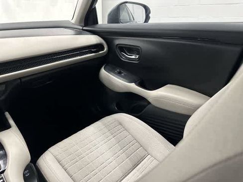 Used 2025 Honda HR-V LX image 13