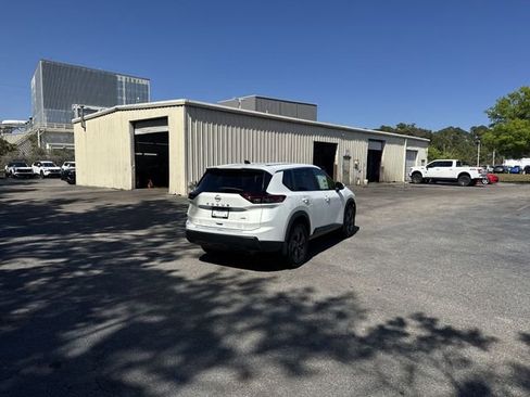 New 2026 Nissan Rogue SV AWD/4WD image 5