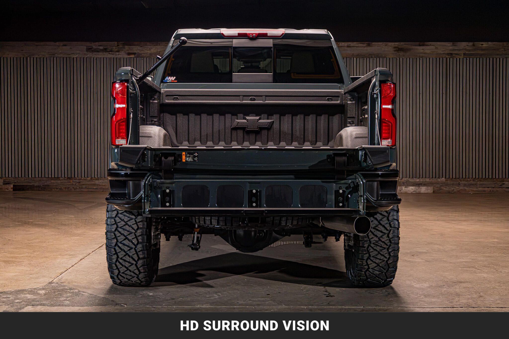Used 2025 Chevrolet Silverado 2500 ZR2 w/ Technology Package AWD/4WD image 8