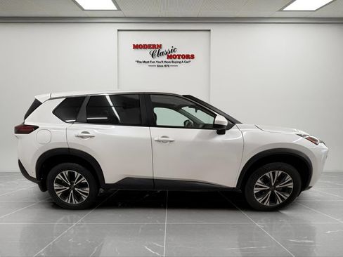 Used 2023 Nissan Rogue SV FWD image 8