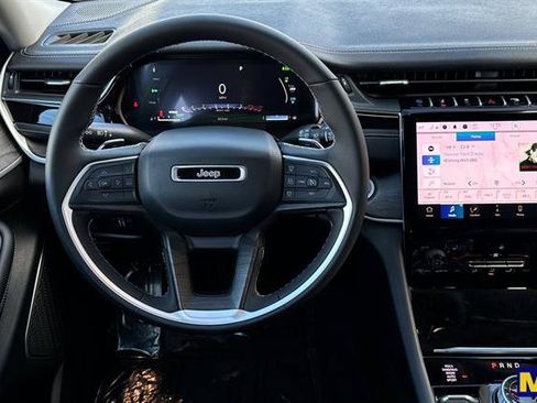 Used 2024 Jeep Grand Cherokee Limited 4xe image 17