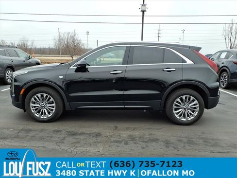 Used 2024 Cadillac XT4 Premium Luxury image 4