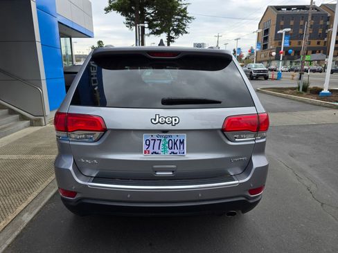 Used 2018 Jeep Grand Cherokee Limited w/ Luxury Group II image 6