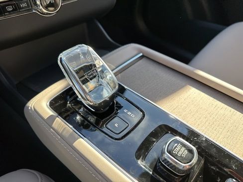 New 2026 Volvo XC90 B6 Plus w/ Protection Package image 14