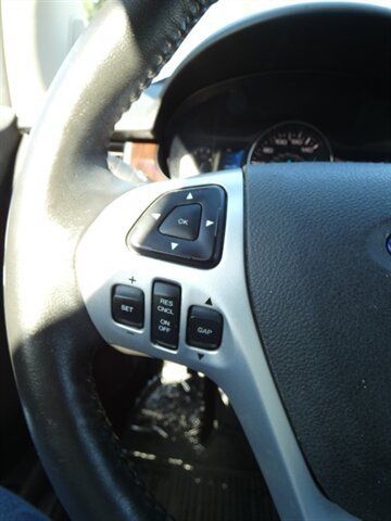 Used 2011 Ford Edge Limited w/ 302A Rapid Spec Order Code FWD image 25