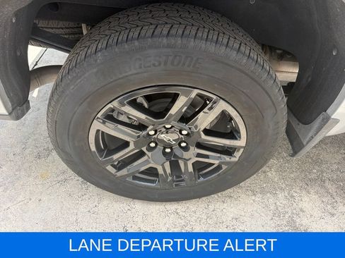Used 2024 Chevrolet Silverado 1500 Custom RWD image 6