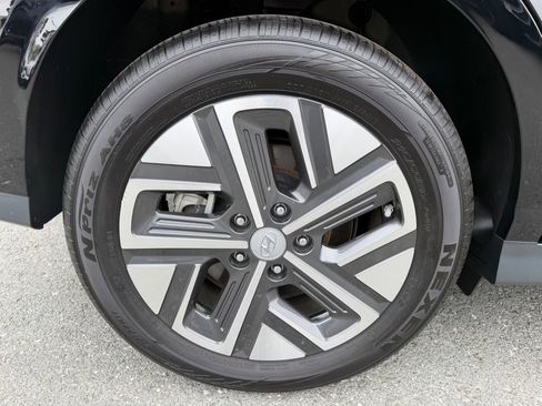 Used 2023 Hyundai Kona Limited FWD image 51