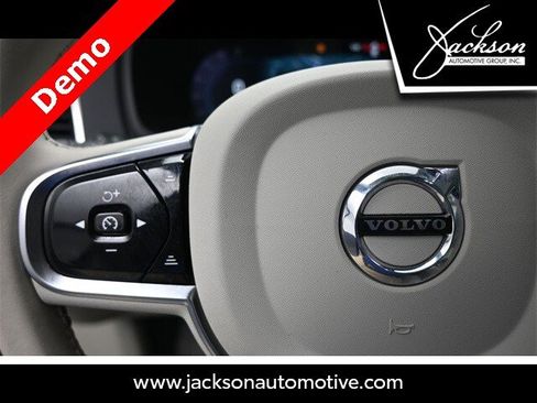 Certified 2024 Volvo XC90 T8 Plus w/ Protection Package Premier image 15