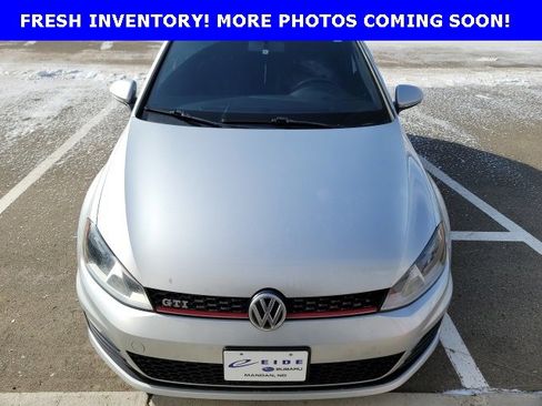Used 2017 Volkswagen GTI S image 2