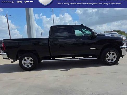 Used 2026 RAM 2500 Big Horn AWD/4WD image 9