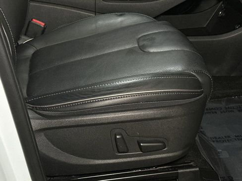 Used 2022 Hyundai Santa Fe Limited AWD/4WD image 12