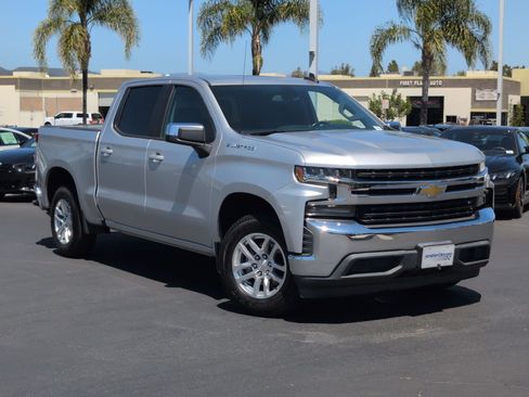 Used 2019 Chevrolet Silverado 1500 LT w/ All-Star Edition RWD image 2