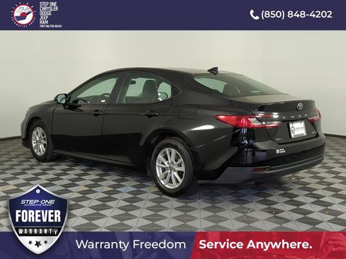 Used 2025 Toyota Camry LE FWD image 6