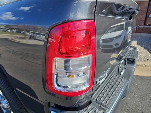 Used 2024 RAM 2500 Big Horn image 32