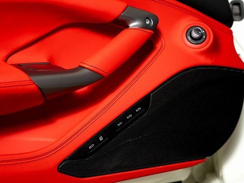 Used 2021 Ferrari F8 Tributo image 58