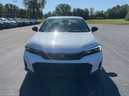 Used 2025 Honda Civic Sport image 4