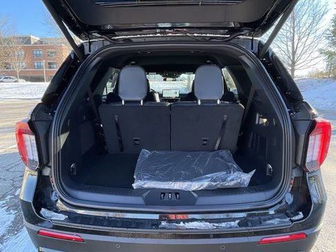 New 2026 Ford Explorer ST-Line image 24