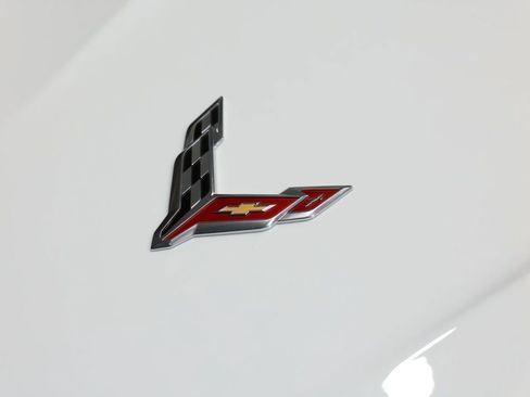 Used 2025 Chevrolet Corvette Z06 image 16