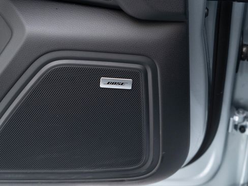 Certified 2025 Porsche Macan AWD/4WD image 25