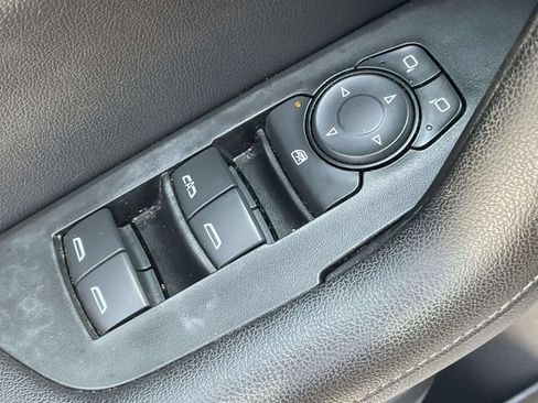 Used 2022 Chevrolet Blazer LT FWD image 19