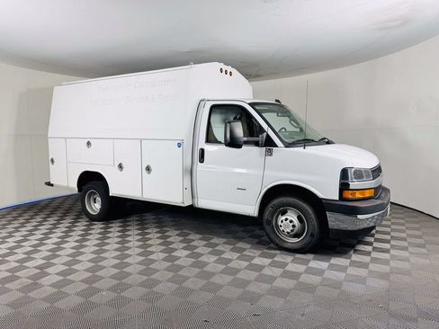 Used 2023 Chevrolet Express 3500 w/ Power Convenience Package RWD image 1