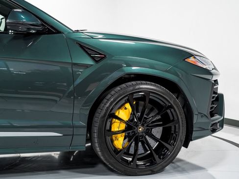 Used 2022 Lamborghini Urus AWD/4WD image 53