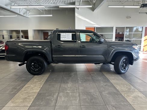 Used 2023 Toyota Tacoma SR image 12