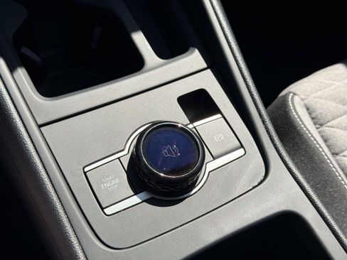 Certified 2026 Volkswagen Tiguan S FWD image 25