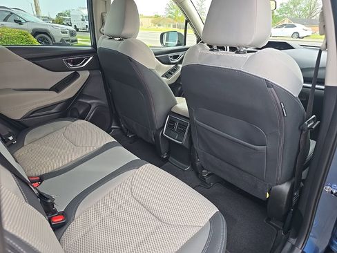 Used 2022 Subaru Forester Premium AWD/4WD image 29