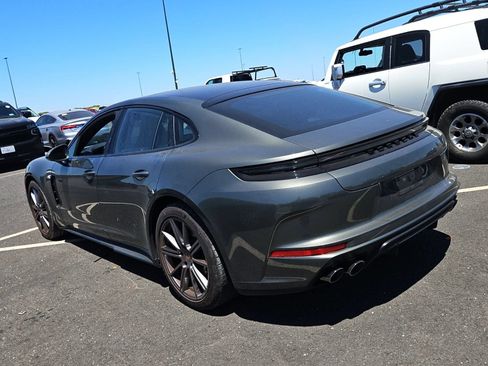 Used 2024 Porsche Panamera RWD image 4