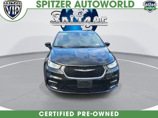 Used 2024 Chrysler Pacifica Limited FWD image 3