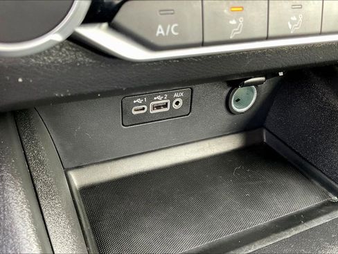 Used 2025 Nissan Altima 2.5 SV image 16