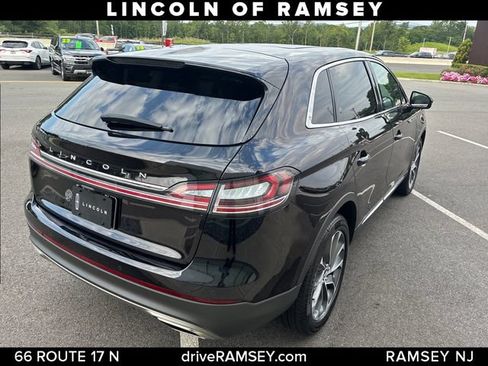 Used 2022 Lincoln Nautilus Reserve AWD/4WD image 7