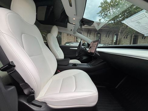 Used 2022 Tesla Model 3 Long Range AWD/4WD image 30