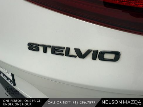 Used 2019 Alfa Romeo Stelvio Ti Sport w/ Quick Order Package 22S Sport AWD/4WD image 15