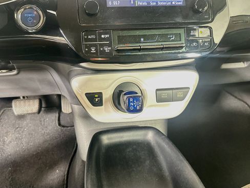 Used 2016 Toyota Prius Two FWD image 23