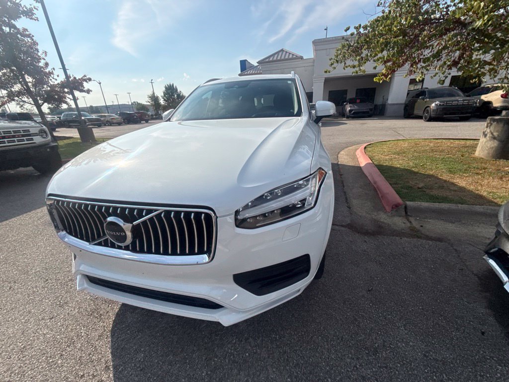 Used 2022 Volvo XC90 T6 Momentum w/ Advanced Package AWD/4WD image 12