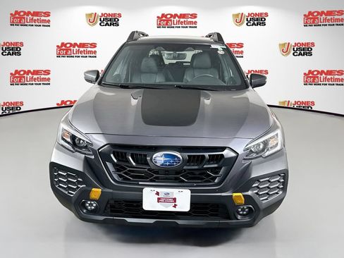 Used 2025 Subaru Outback Wilderness w/ Wilderness Package AWD/4WD image 15