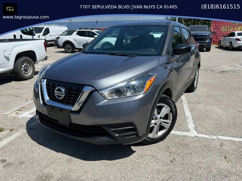 Used 2020 Nissan Kicks S FWD image 1