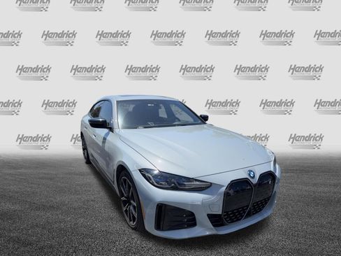 Certified 2023 BMW i4 eDrive40 w/ M Sport Package RWD image 3