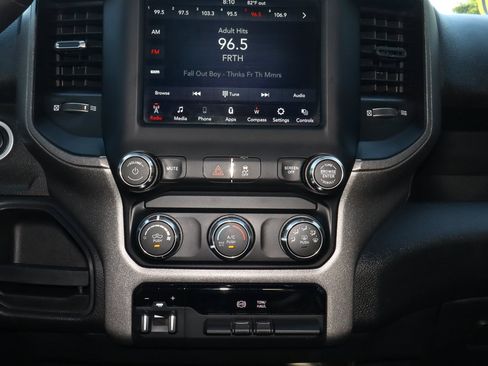Used 2021 RAM 2500 Tradesman AWD/4WD image 11