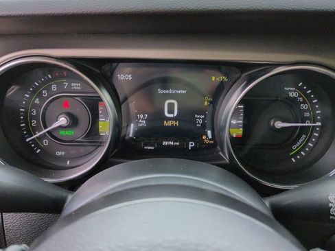 Used 2023 Jeep Wrangler Unlimited w/ Cold Weather Group AWD/4WD image 35