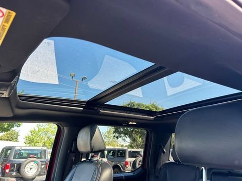 Used 2022 Ford F250 Lariat w/ Lariat Ultimate Package AWD/4WD image 22