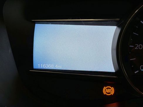 Used 2016 Ford Explorer Limited w/ Equipment Group 301A FWD image 18