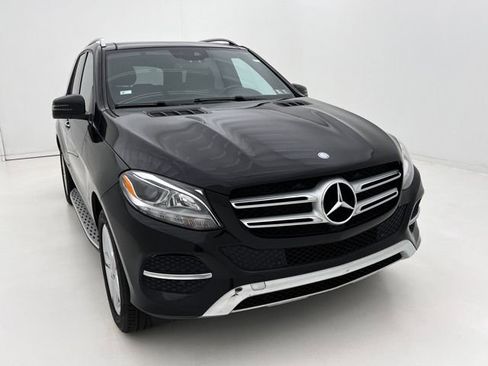 Used 2017 Mercedes-Benz GLE 350 4MATIC image 3