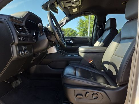 Used 2024 Chevrolet Tahoe LT RWD image 16