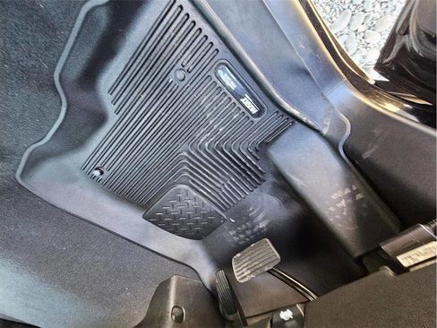 Used 2021 Chevrolet Silverado 1500 Custom w/ Rally Edition image 34