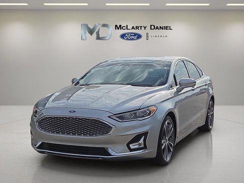 Used 2020 Ford Fusion Titanium FWD image 2