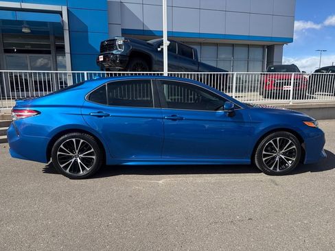 Used 2019 Toyota Camry SE w/ Audio Package image 6